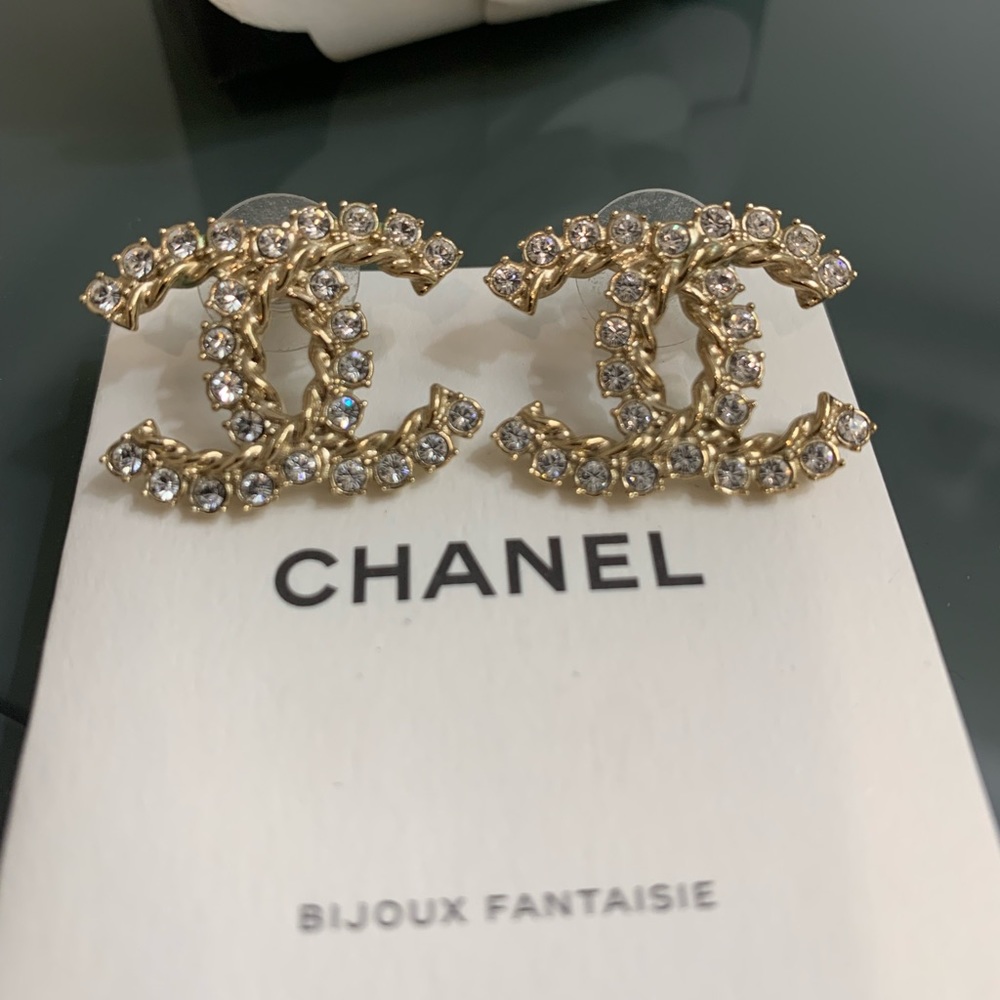 Authentic Chanel CC 21C NB4X large crystal logo earrings